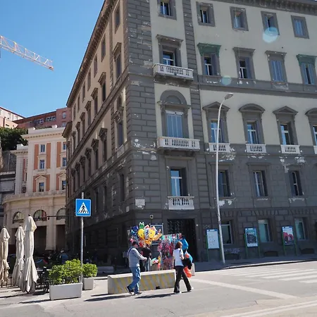 Panzió L'angolo Sul Mare Nápoly